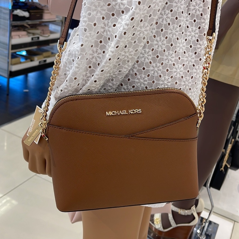 MICHAEL KORS
Jet Set Travel Medium Dome Crossbody Bag
Luggage 
NWT - Picture 9 of 16
